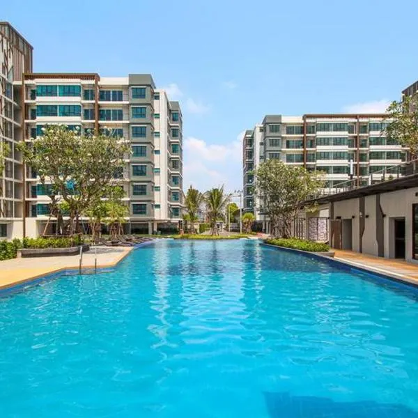 素坤逸展會雅居樂酒店式公寓，位于Ban Khlong Samrong的酒店