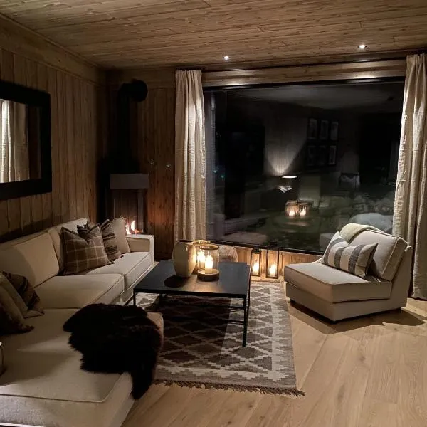 Kikut Alpin Lodge Ski in - Ski out，位于耶卢的酒店