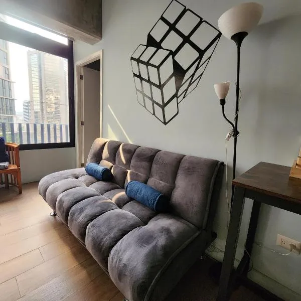 Apartamento Granat, con parqueo en Cuatro grados norte，位于危地马拉的酒店
