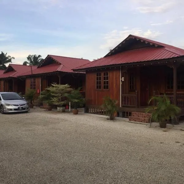 Ayem Homestay Parit Raja Darat，位于Rengit的酒店