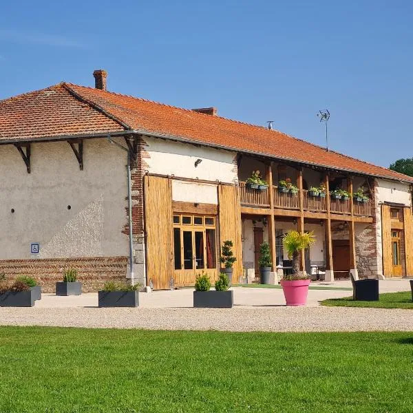 Domaine du Cuiset -Gîte des Combles，位于Saint-Paul-de-Varax的酒店