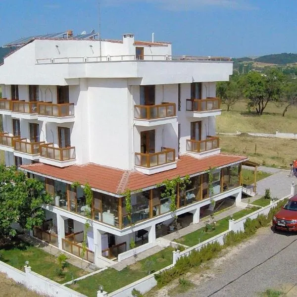 柏格溪别墅酒店，位于埃杰阿巴德的酒店