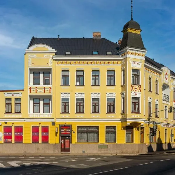 Hotel Olympia Česká Lípa，位于新博尔的酒店