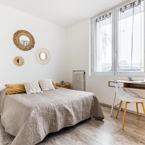 Le Steel-Appart Cosy-Parking-WIFI-NETFLIX，位于Terrenoire的酒店