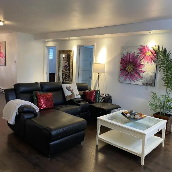 Beautiful private full condo，位于布罗瑟德的酒店