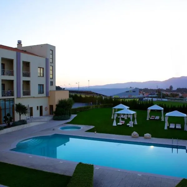 Hotel SJ，位于通德拉的酒店