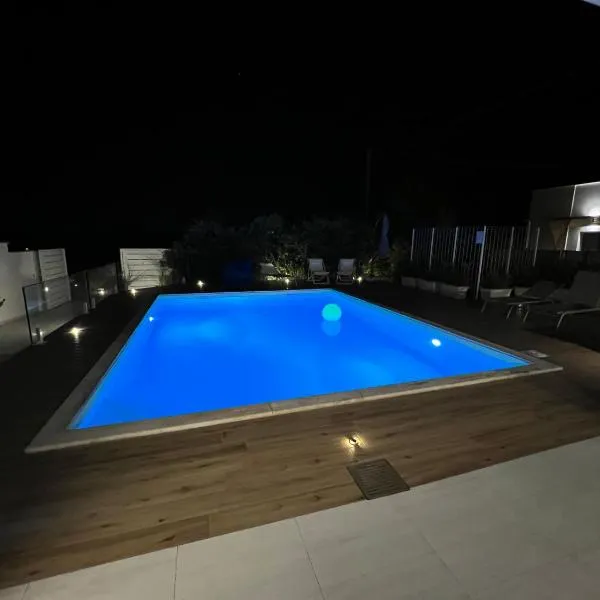 Il marchese in piscina，位于贝瓦尼亚圣彼得的酒店