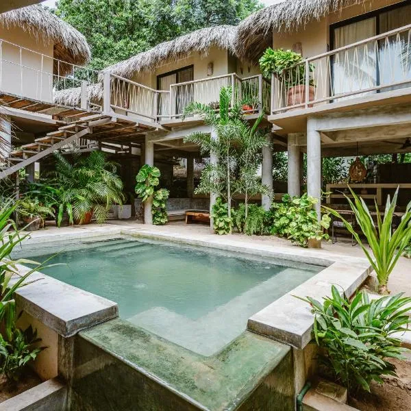 Raíz Hotel Boutique，位于埃斯孔迪多港的酒店