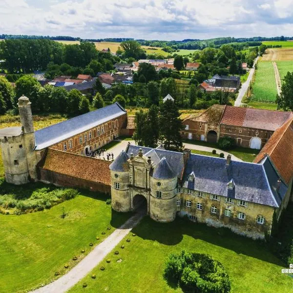 Gîte du Château d'Esnes，位于Banteux的酒店