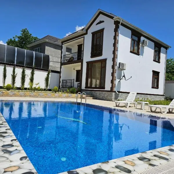 Luxury Milan Gabala hot pool, mountain view, cable car，位于Aydınqışlaq的酒店