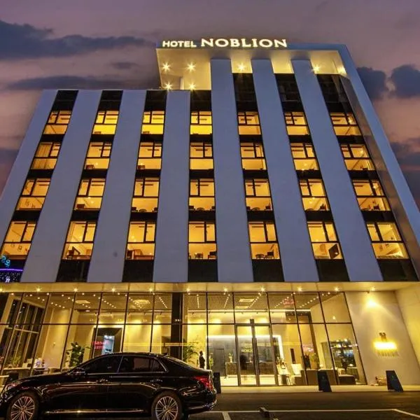 Pohang Hotel Noblion，位于Iga的酒店