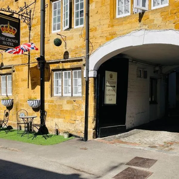 Crown Hotel Cotswold，位于布洛克利的酒店