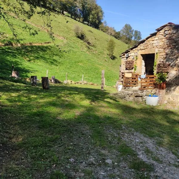 Loma Bonita，位于San Roque de Ríomiera的酒店