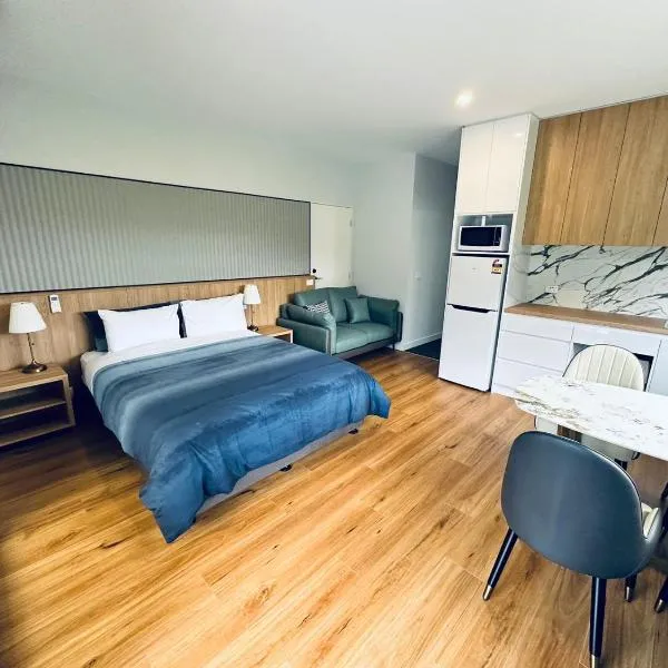Apollo Dream Suites，位于Glenaire的酒店