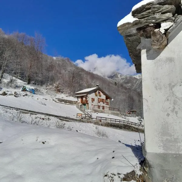 Casa all'Alpe Gaggetto B & B，位于Anzino的酒店