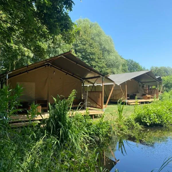 Luxe safaritent aan het water - Recreatiepark de Uilenburg，位于Hommerts的酒店