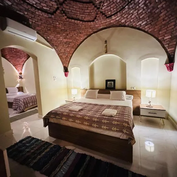 West Bank luxury villa，位于卢克索的酒店