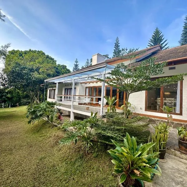 Villa Putih Le Cordon，位于万隆的酒店