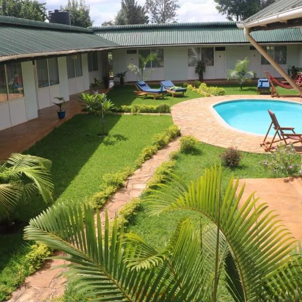 Karanga River Lodge，位于Kahe的酒店
