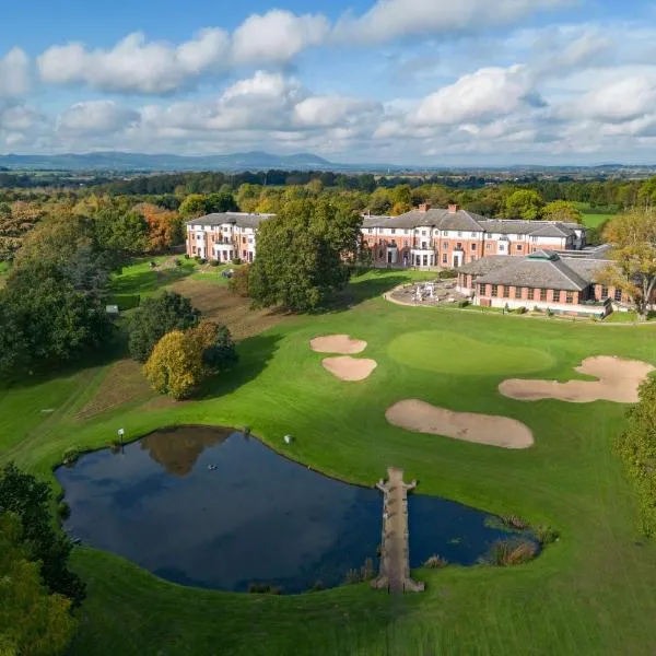 Hilton Puckrup Hall Hotel & Golf Club, Tewkesbury，位于Castlemorton的酒店