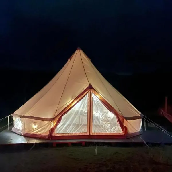 Maleka Farm: Tent Glamping North Shore Oahu，位于拉耶的酒店