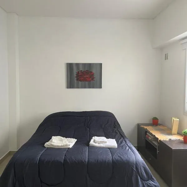 Dto Monte Grande 20' Aeropuerto EZE，位于蒙特格兰德的酒店