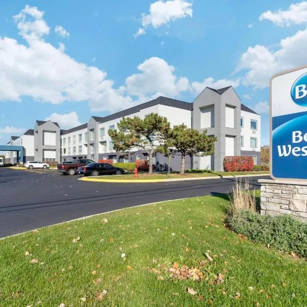 Best Western Glenview - Chicagoland Inn and Suites，位于Riverwoods的酒店