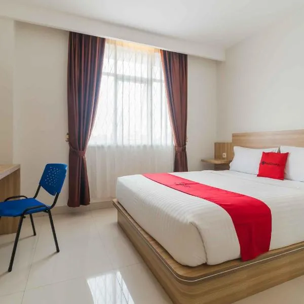 RedDoorz at Homestay Lotus 2 Pangkal Pinang,位于邦加槟港的酒店