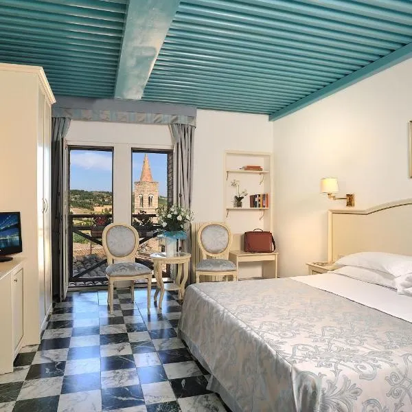 Albergo Hotel Raffaello，位于乌尔比诺的酒店