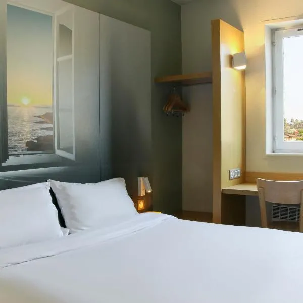 B&B HOTEL Fréjus Roquebrune-sur-Argens，位于罗克布伦河畔阿尔让的酒店