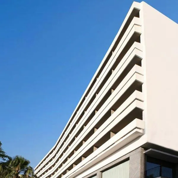 拉奎拉亚特兰蒂斯酒店，位于Foinikiá的酒店