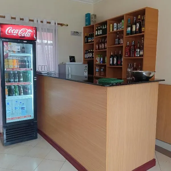 Hotel Double N - Kisumu，位于Kibos的酒店