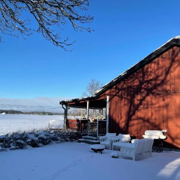 A countryside villa close to Uppsala!，位于Salinge的酒店