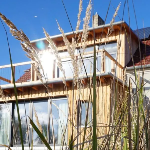 FeWo EG am Fluss mit Terrasse - eine grüne Oase，位于Schiffmühle的酒店