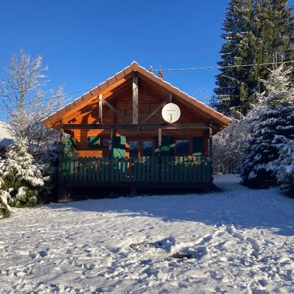 Camping-Chalets La Favière，位于Patornay的酒店