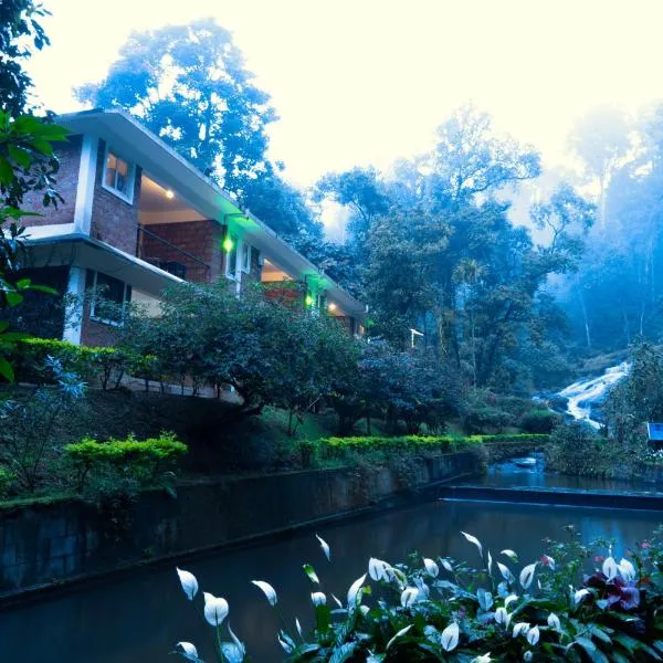 Falling Waters Munnar，位于蒙纳的酒店