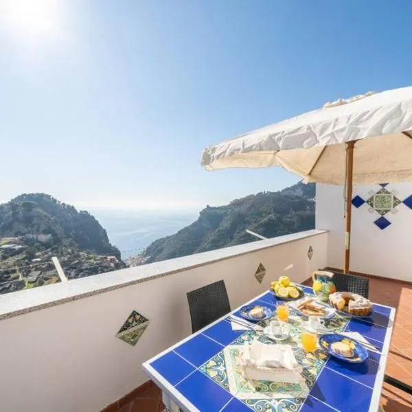 Terrazza Belvedere a Pontone - Amalfi coast，位于Pontone的酒店