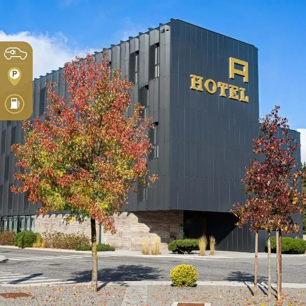 Hotel A，位于Šešče pri Preboldu的酒店