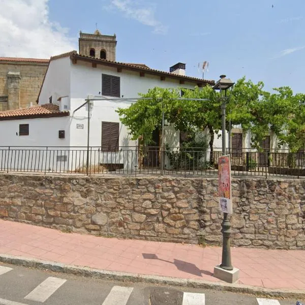 Villa Revolcona，位于Santa Maria del Tietar的酒店