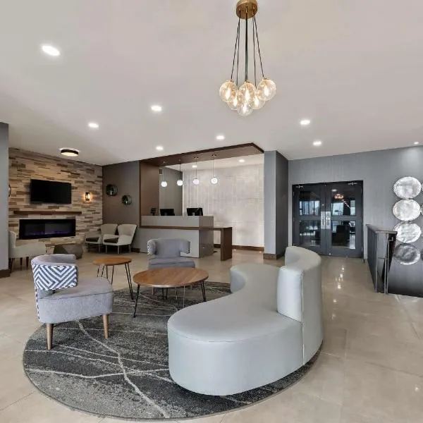 Best Western Parkway Hotel Toronto North，位于列治文山的酒店