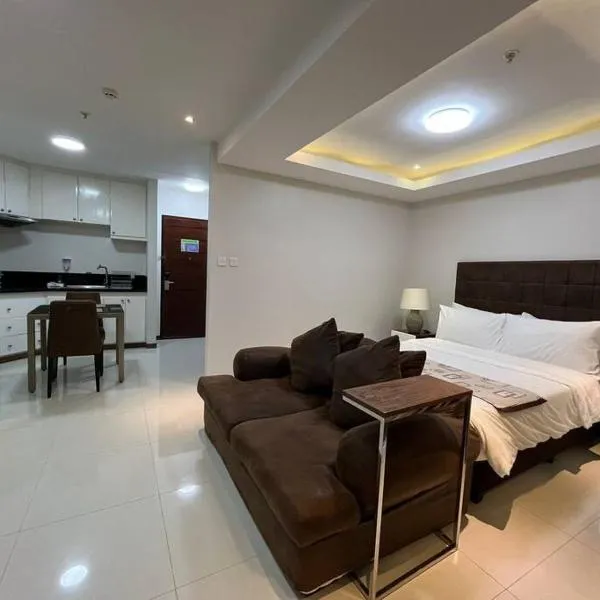 Sheryll Escapes - 305 La Grande Studio, cozy condo with hotel amenities!，位于安吉利斯的酒店