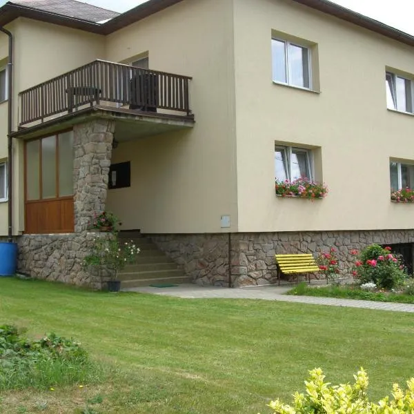 Apartment Vysocina，位于Podlesí的酒店