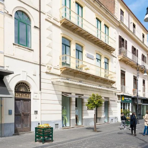Duomo Guest House - Stay in Sorrento，位于索伦托的酒店