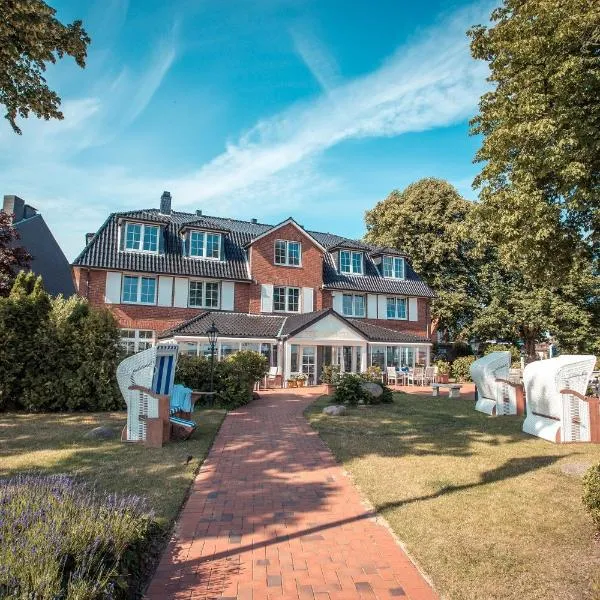 Strandhotel Strande，位于施特兰德的酒店