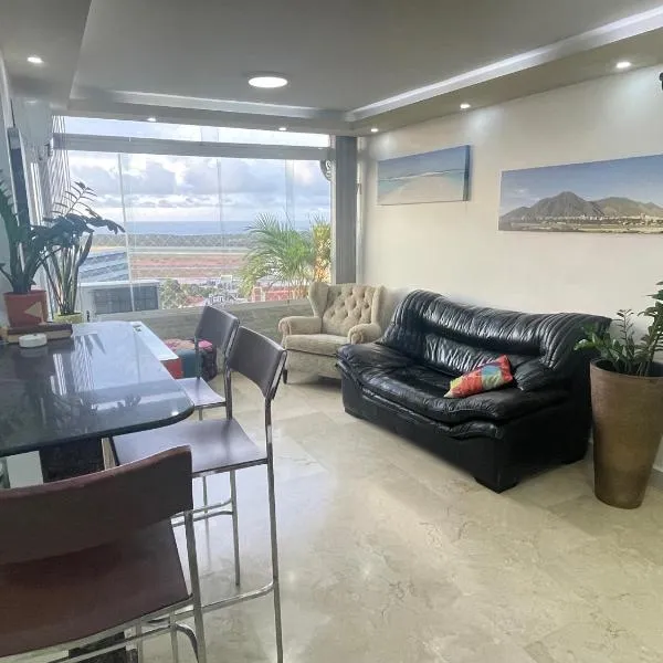 Comodo Apartamento frente al Aeropuerto Maiquetia，位于Catia La Mar的酒店