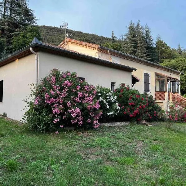 Gîte 45 m2 3/4 personnes，位于Bessèges的酒店