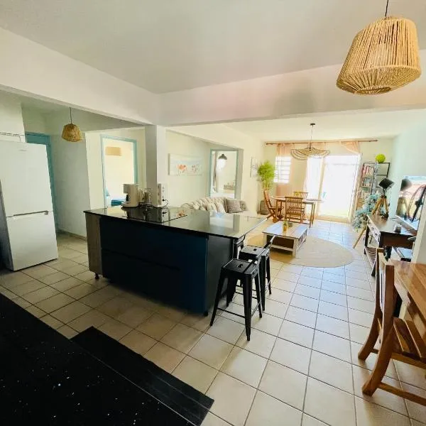 LA PLAYA - L'Appartement COZY - 2 à 5 personnes，位于圣安尼的酒店