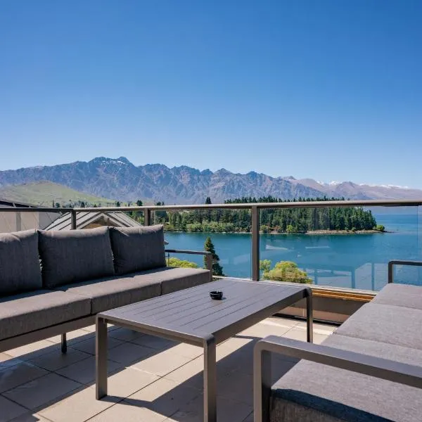 3-bedroom Penthouse Apartment with Spa - The Beacon 1002，位于皇后镇的酒店