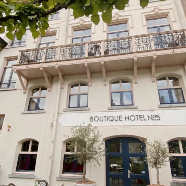 Boutique Hotel No5，位于Hoogerheide的酒店