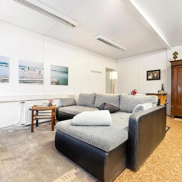 Wohncontainer Derdak，位于博伊岑堡的酒店